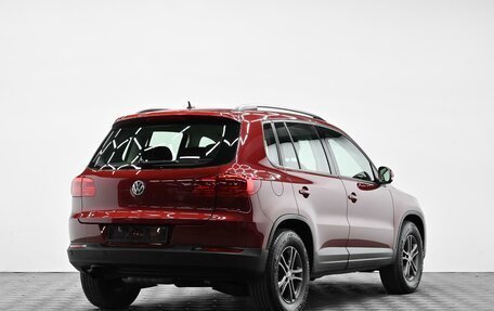 Volkswagen Tiguan I, 2013 год, 995 000 рублей, 4 фотография