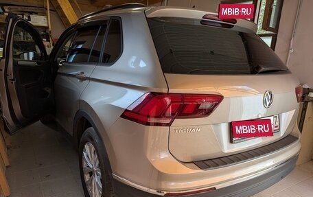 Volkswagen Tiguan II, 2020 год, 2 500 000 рублей, 5 фотография