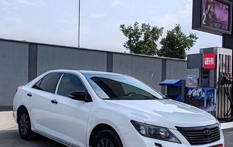 Toyota Camry, 2012 год, 830 000 рублей, 1 фотография