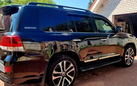 Toyota Land Cruiser 200, 2020 год, 8 400 000 рублей, 4 фотография