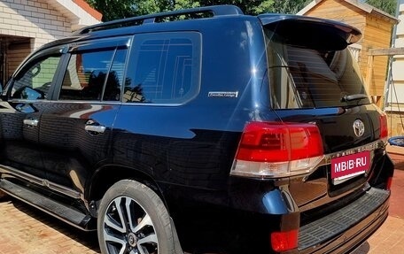 Toyota Land Cruiser 200, 2020 год, 8 400 000 рублей, 6 фотография