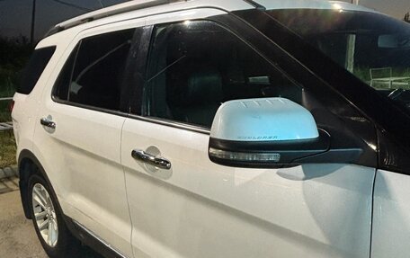 Ford Explorer VI, 2011 год, 1 450 000 рублей, 6 фотография