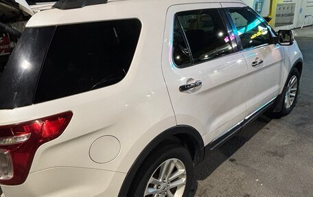 Ford Explorer VI, 2011 год, 1 450 000 рублей, 17 фотография
