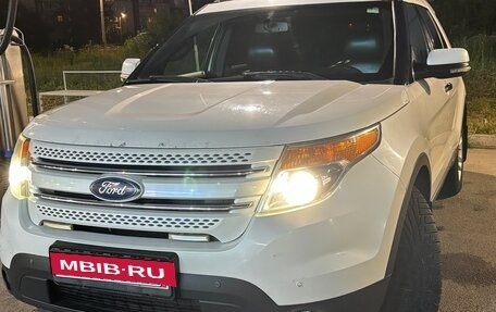 Ford Explorer VI, 2011 год, 1 450 000 рублей, 2 фотография