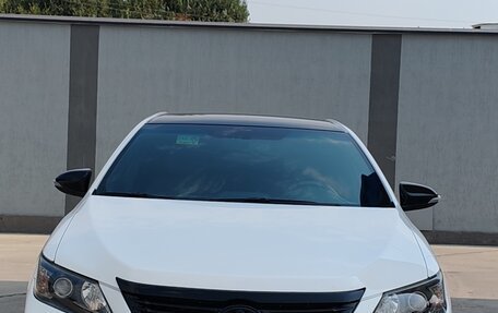 Toyota Camry, 2012 год, 830 000 рублей, 2 фотография