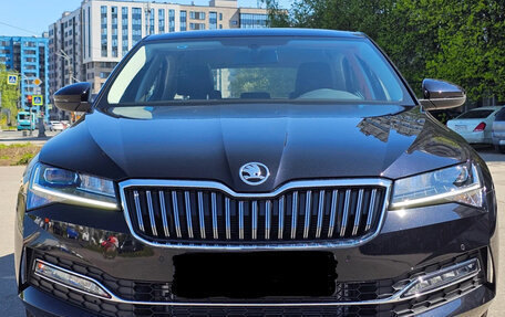 Skoda Superb, 2025 год, 3 350 000 рублей, 2 фотография