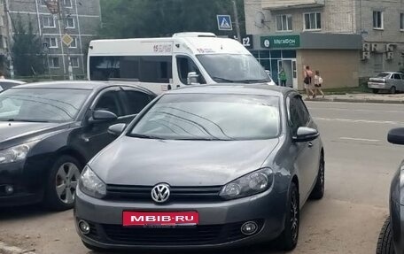 Volkswagen Golf VI, 2011 год, 1 100 000 рублей, 1 фотография