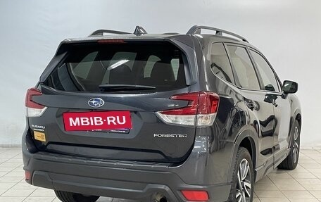 Subaru Forester, 2018 год, 2 450 000 рублей, 5 фотография