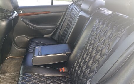 Toyota Avensis III рестайлинг, 2004 год, 750 000 рублей, 7 фотография