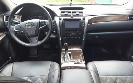 Toyota Camry, 2016 год, 2 050 000 рублей, 10 фотография