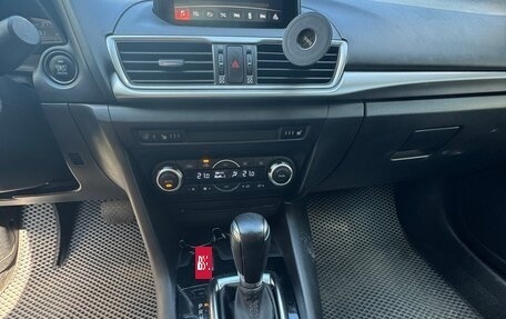 Mazda 3, 2016 год, 1 700 000 рублей, 3 фотография