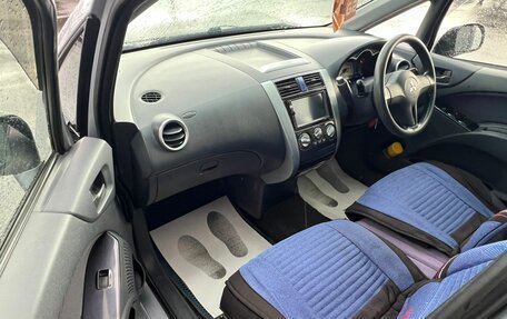 Mitsubishi Colt VI рестайлинг, 2003 год, 509 000 рублей, 12 фотография