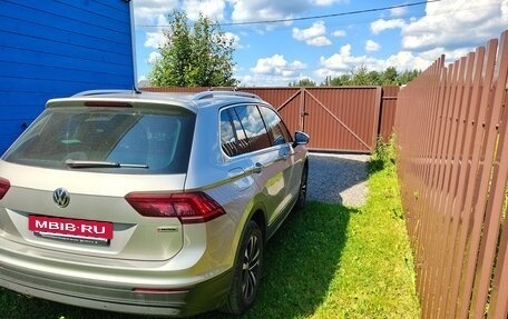 Volkswagen Tiguan II, 2019 год, 2 600 000 рублей, 4 фотография