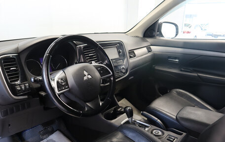 Mitsubishi Outlander III рестайлинг 3, 2012 год, 1 449 000 рублей, 10 фотография