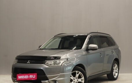 Mitsubishi Outlander III рестайлинг 3, 2012 год, 1 449 000 рублей, 2 фотография