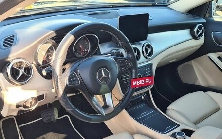Mercedes-Benz GLA, 2019 год, 2 600 000 рублей, 20 фотография