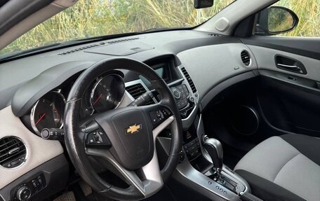 Chevrolet Cruze II, 2012 год, 899 000 рублей, 9 фотография