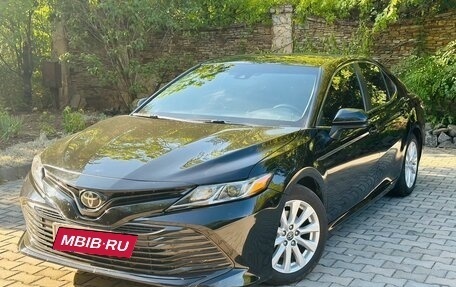 Toyota Camry, 2018 год, 2 250 000 рублей, 5 фотография