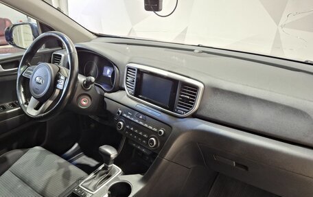 KIA Sportage IV рестайлинг, 2019 год, 2 300 000 рублей, 12 фотография