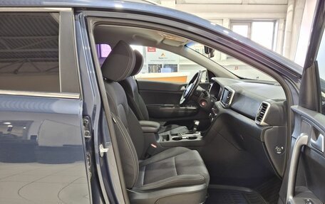 KIA Sportage IV рестайлинг, 2019 год, 2 300 000 рублей, 31 фотография