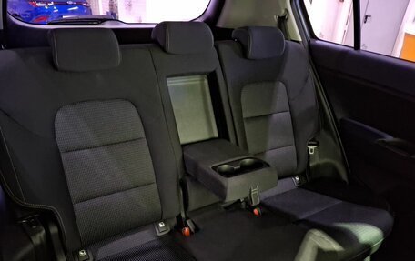 KIA Sportage IV рестайлинг, 2019 год, 2 300 000 рублей, 38 фотография