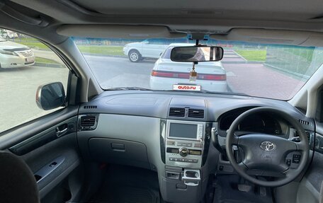 Toyota Ipsum II, 2002 год, 1 260 000 рублей, 23 фотография