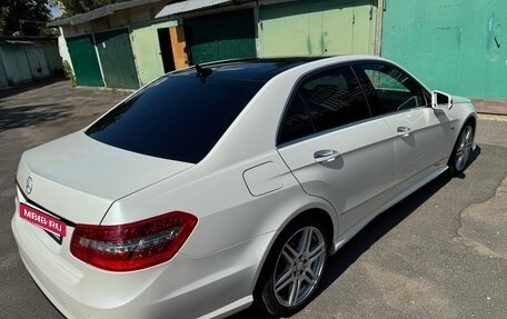 Mercedes-Benz E-Класс, 2011 год, 1 800 000 рублей, 7 фотография