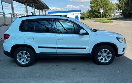 Volkswagen Tiguan I, 2015 год, 1 600 000 рублей, 5 фотография
