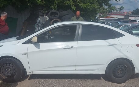 Hyundai Solaris II рестайлинг, 2015 год, 420 000 рублей, 11 фотография