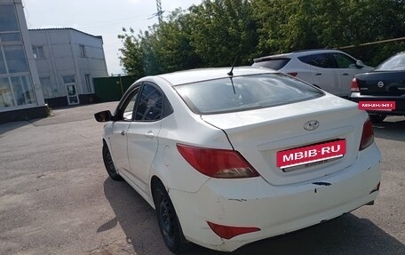 Hyundai Solaris II рестайлинг, 2015 год, 420 000 рублей, 5 фотография