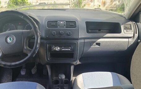 Skoda Fabia II, 2009 год, 450 000 рублей, 5 фотография