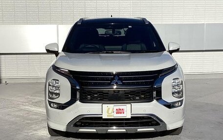 Mitsubishi Outlander, 2022 год, 2 949 000 рублей, 2 фотография