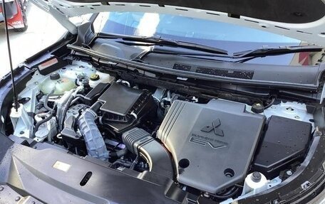 Mitsubishi Outlander, 2022 год, 2 949 000 рублей, 9 фотография