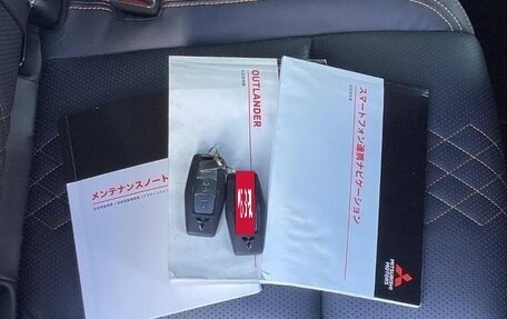 Mitsubishi Outlander, 2022 год, 2 949 000 рублей, 38 фотография