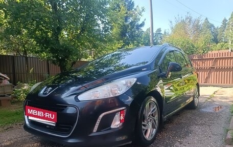 Peugeot 308 II, 2011 год, 675 000 рублей, 3 фотография