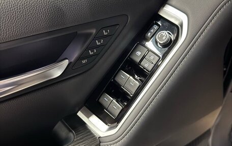 Toyota Land Cruiser, 2025 год, 12 600 000 рублей, 10 фотография