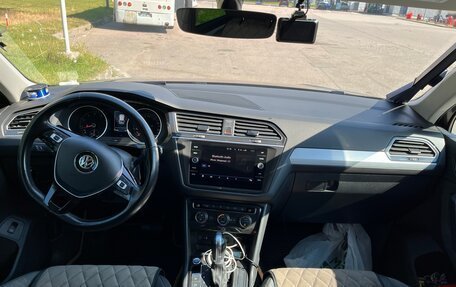 Volkswagen Tiguan II, 2017 год, 2 250 000 рублей, 13 фотография