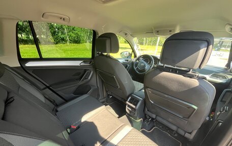 Volkswagen Tiguan II, 2017 год, 2 250 000 рублей, 17 фотография