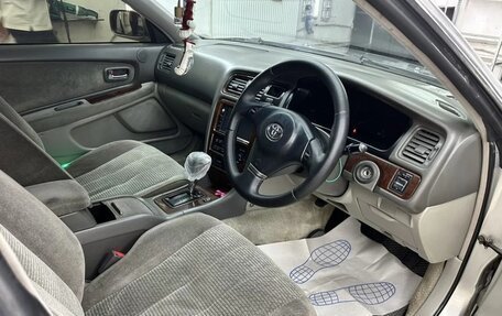Toyota Chaser VI, 2001 год, 820 000 рублей, 10 фотография