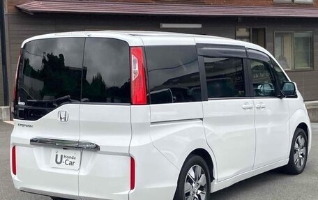 Honda Stepwgn IV, 2021 год, 2 118 000 рублей, 4 фотография
