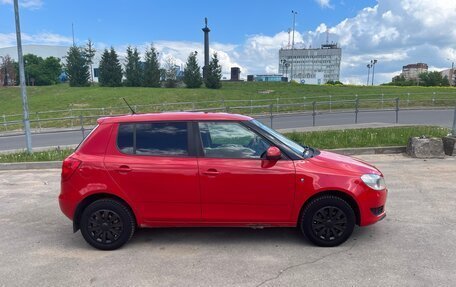 Skoda Fabia II, 2013 год, 420 000 рублей, 3 фотография