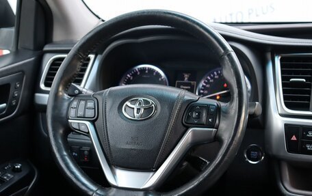 Toyota Highlander III, 2015 год, 3 099 000 рублей, 11 фотография