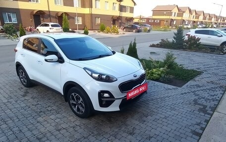 KIA Sportage IV рестайлинг, 2018 год, 2 099 000 рублей, 5 фотография