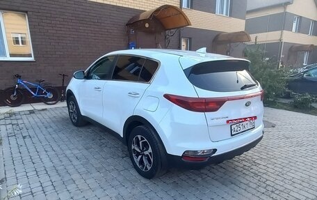 KIA Sportage IV рестайлинг, 2018 год, 2 099 000 рублей, 7 фотография