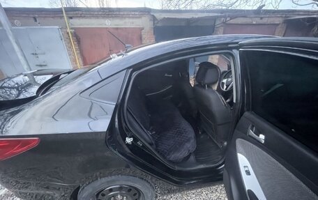 Hyundai Solaris II рестайлинг, 2012 год, 830 000 рублей, 10 фотография