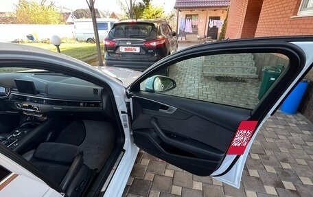 Audi A4, 2018 год, 2 750 000 рублей, 10 фотография