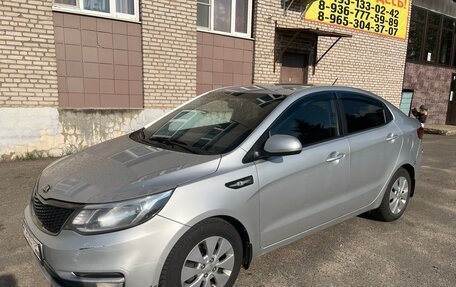 KIA Rio III рестайлинг, 2016 год, 980 000 рублей, 3 фотография