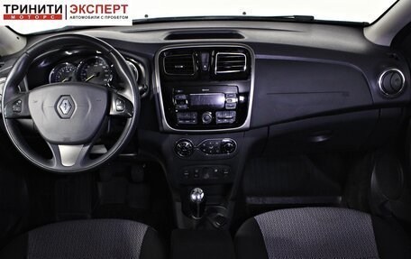 Renault Logan II, 2017 год, 937 000 рублей, 10 фотография