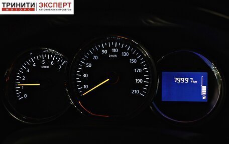 Renault Logan II, 2017 год, 937 000 рублей, 13 фотография