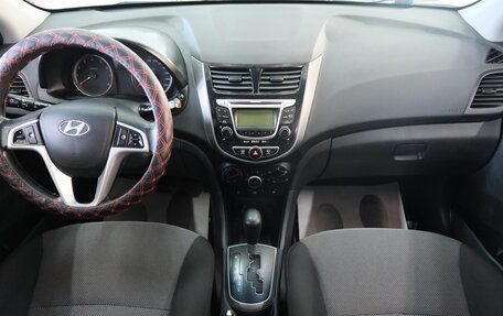 Hyundai Solaris II рестайлинг, 2011 год, 849 000 рублей, 16 фотография
